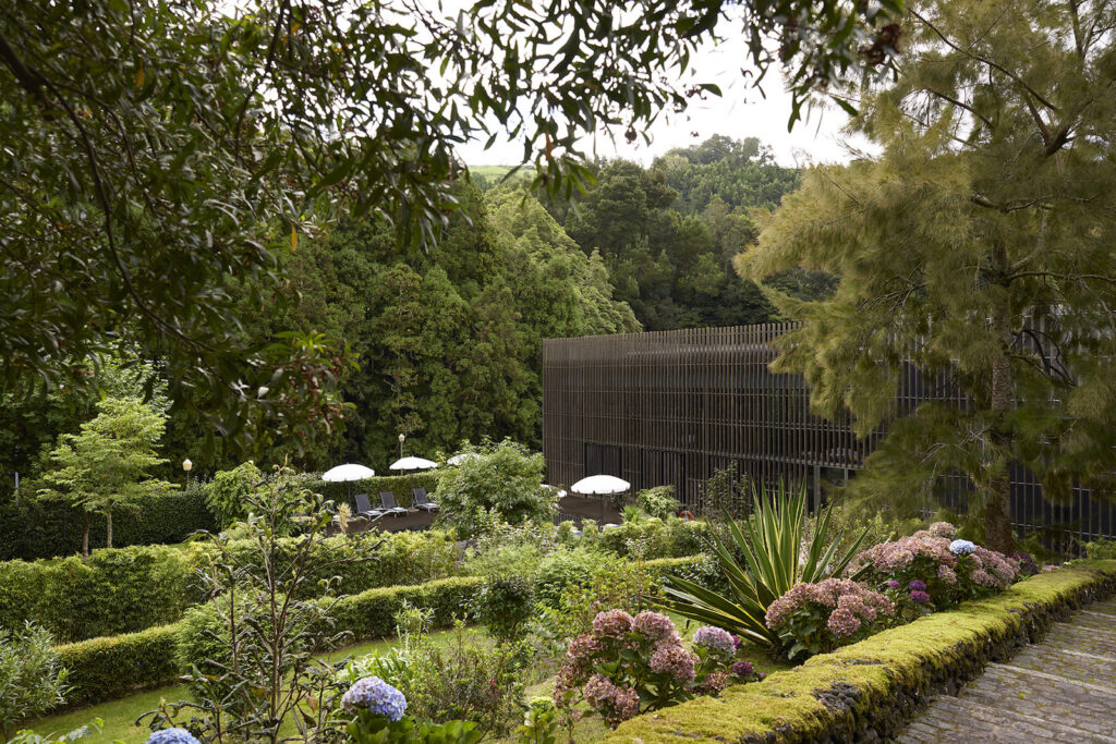 Select Green Hotels Octant Furnas lush greenery