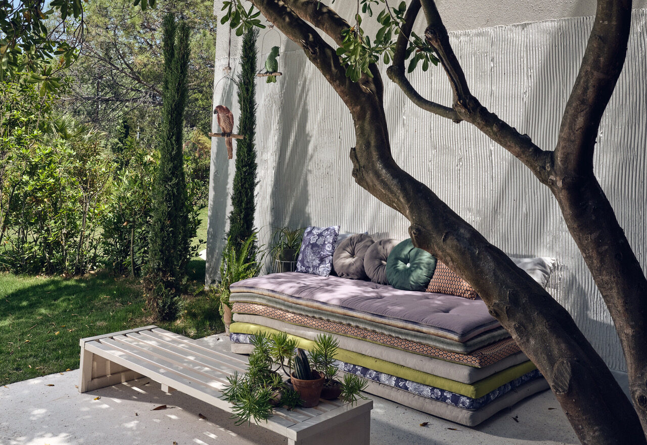 Select Green Hotels ekies all senses outdoor sofa