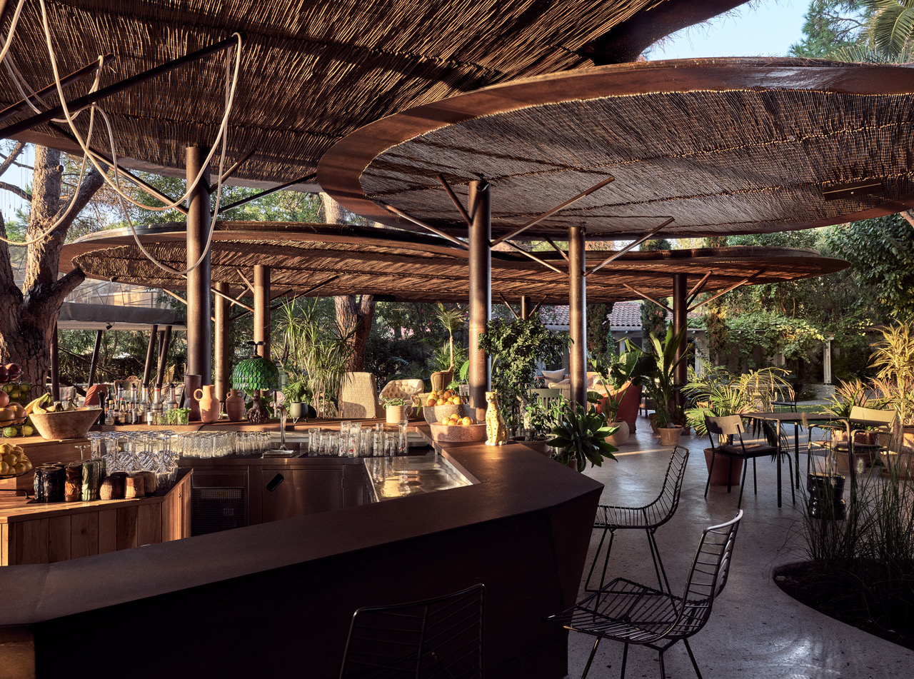 Select Green Hotels ekies all senses bar