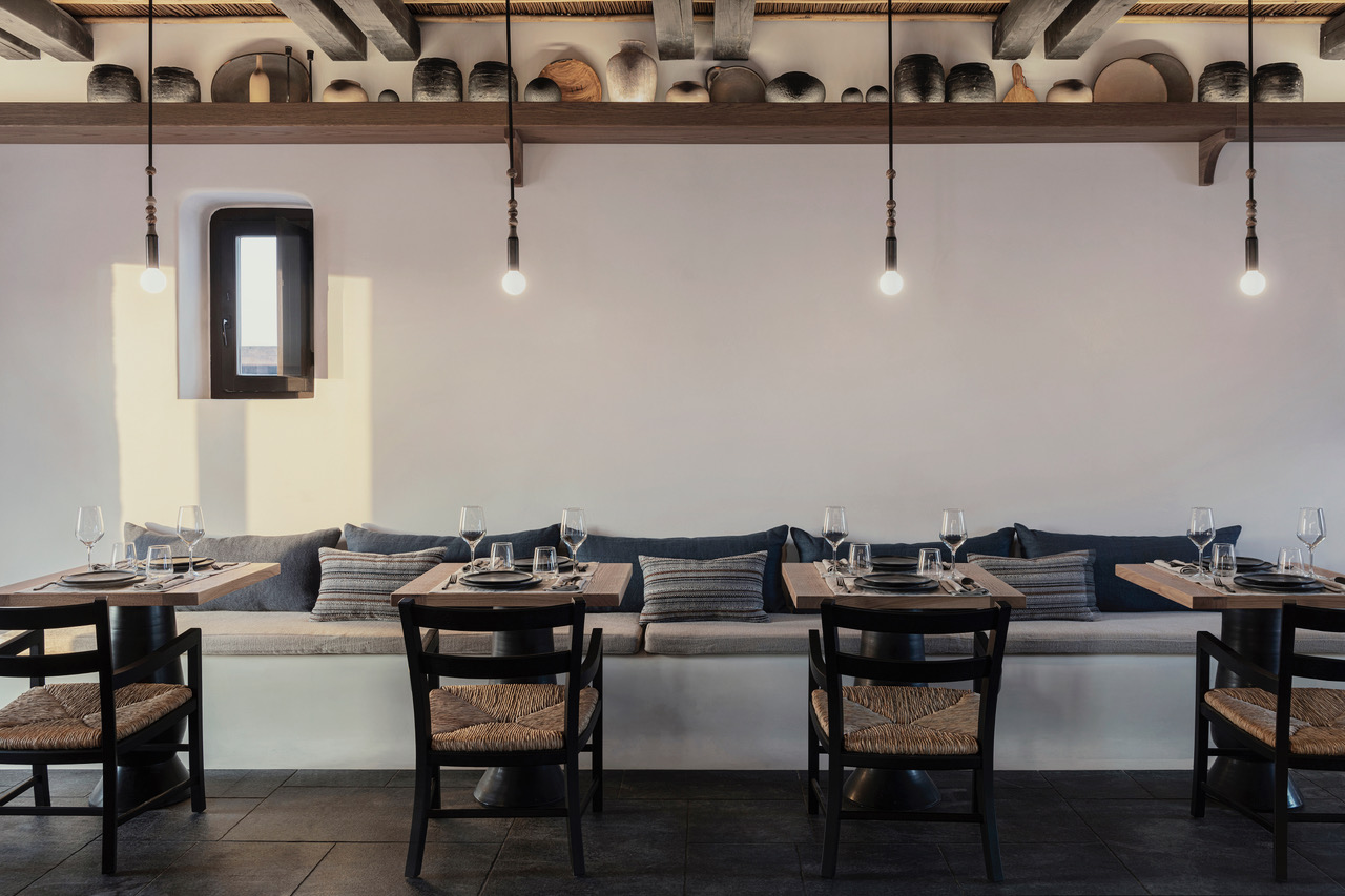 Select Green Hotels Kalesma Mykonos luxury five star hotel pere ubu restaurant