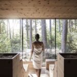 Adler Lodge Ritten Frau in Sauna