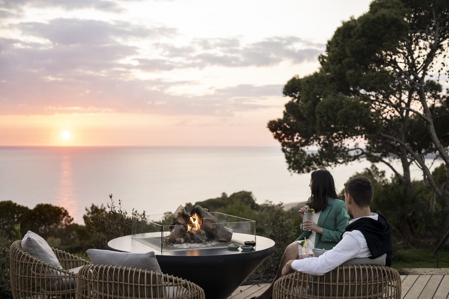 Adler Spa Resort Sicilia Aperitivo bei Sonnenuntergang