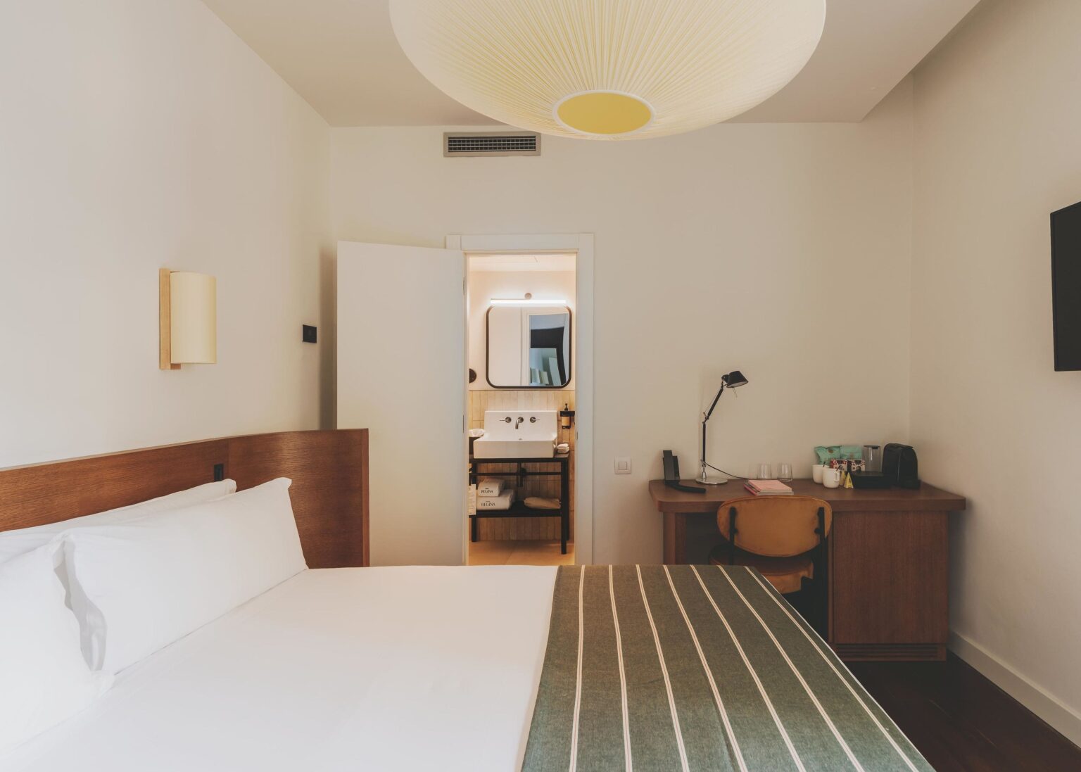 Select Green Hotels Hotel Regina room example