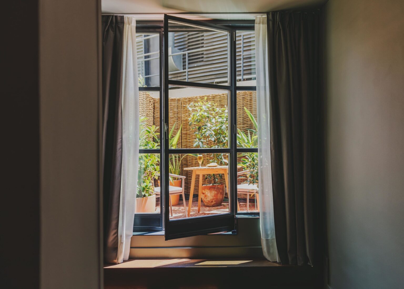 Select Green Hotels Hotel Regina triple room example