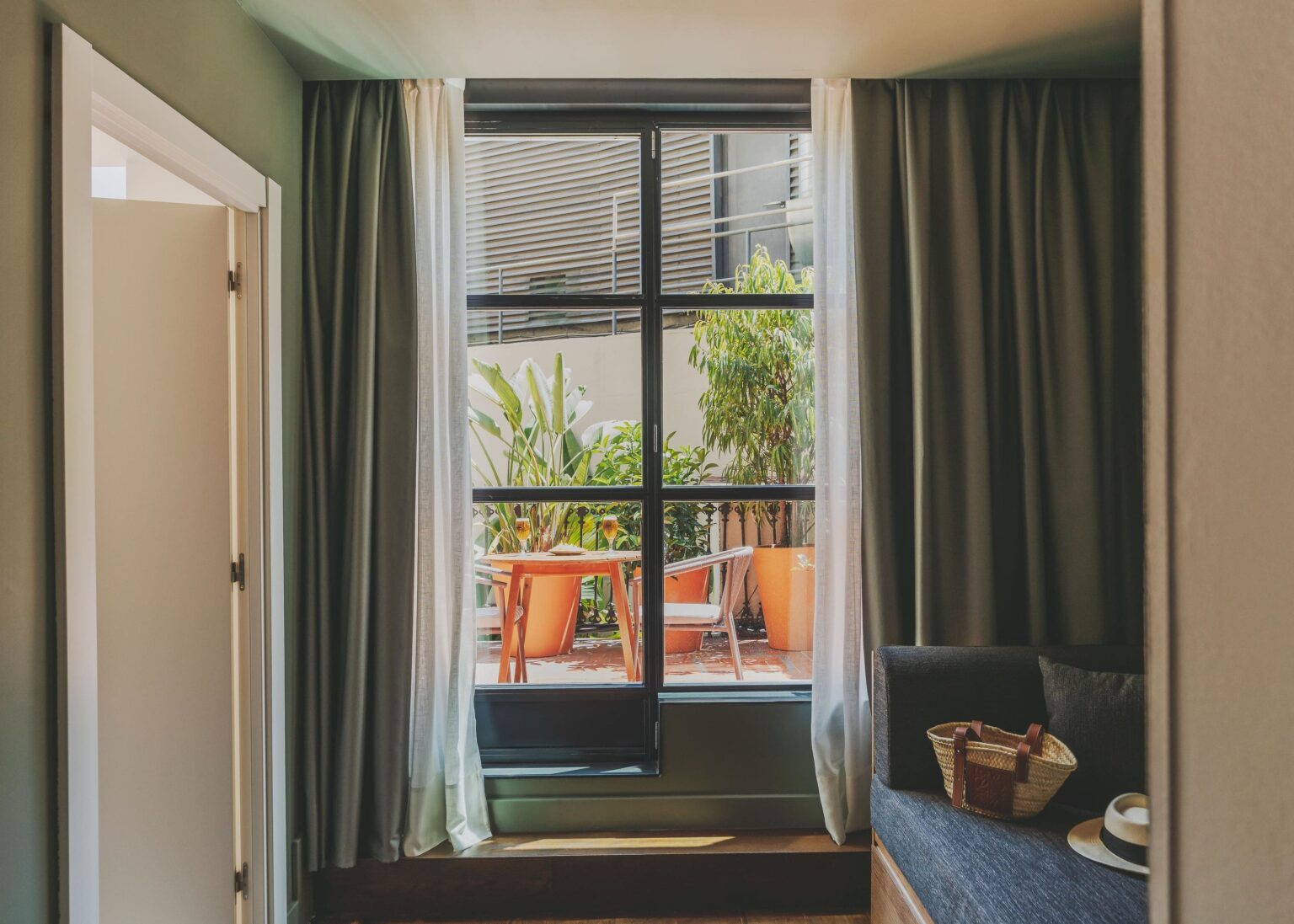 Select Green Hotels Hotel Regina triple room example