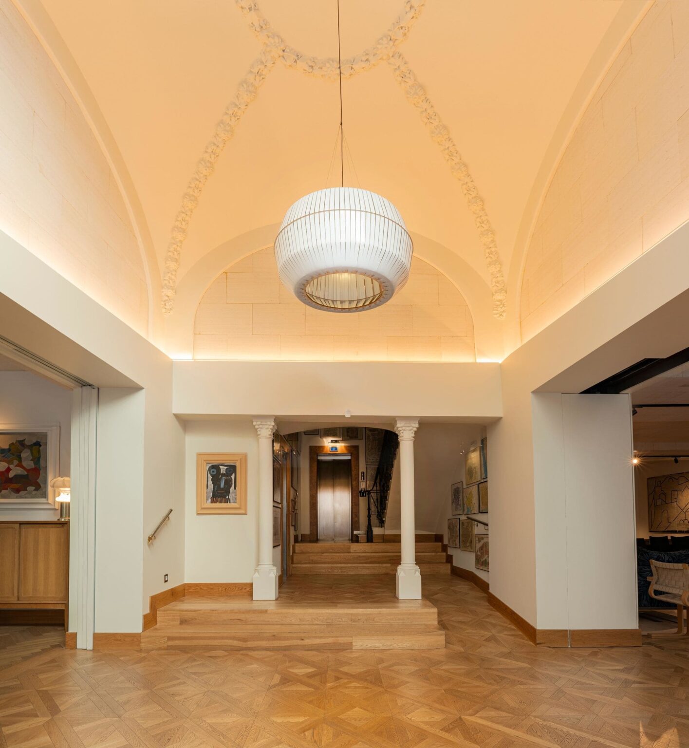 Select Green Hotels Hotel Regina Barcelona lobby