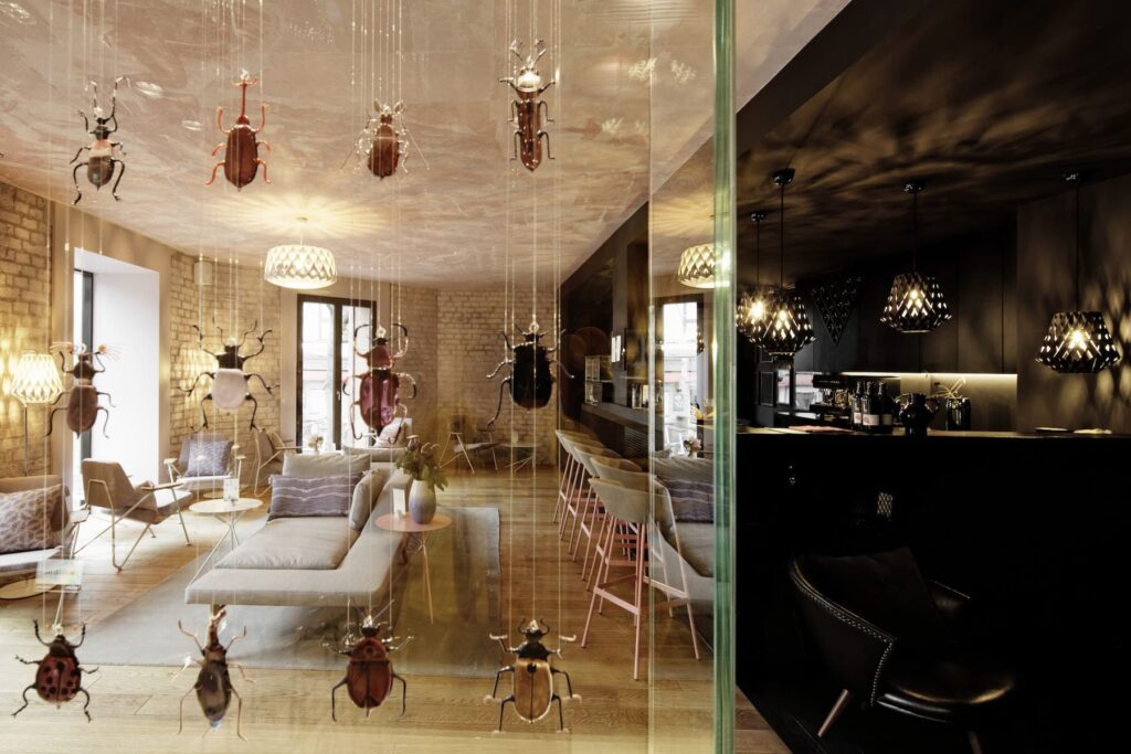 Libertine Lindenberg veganes Hotel Frankfurt Bar