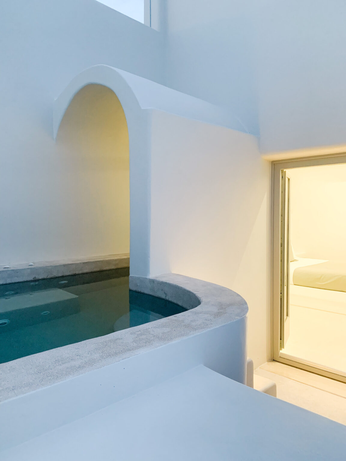 Select Green Hotels MOD vegan hotel santorini privater pool