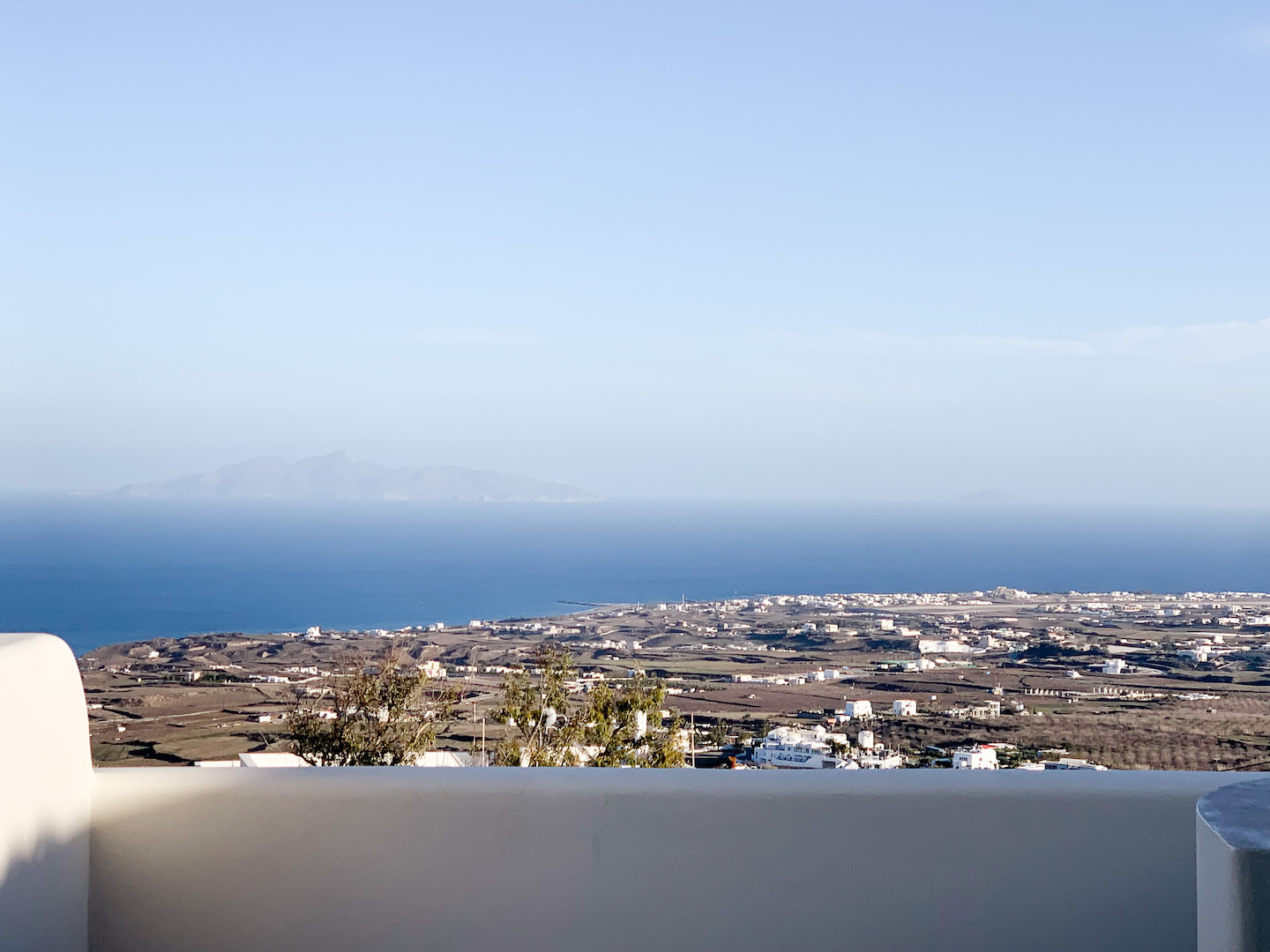 Select Green Hotels MOD vegan hotel santorini mit Blick ans Meer