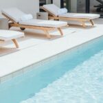 Select Green Hotels Maslina Resort Hvar Liegestühle am pool