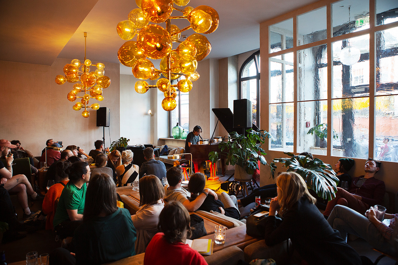 Select Green Hotels Michelberger Hotel Berlin lobby konzert