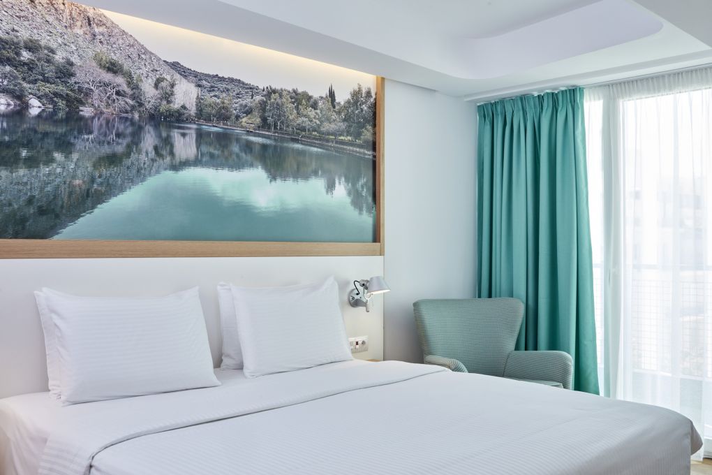 Select Green Hotels Olive Green Hotel Heraklion Zimmer mit Türkisen Gardinen