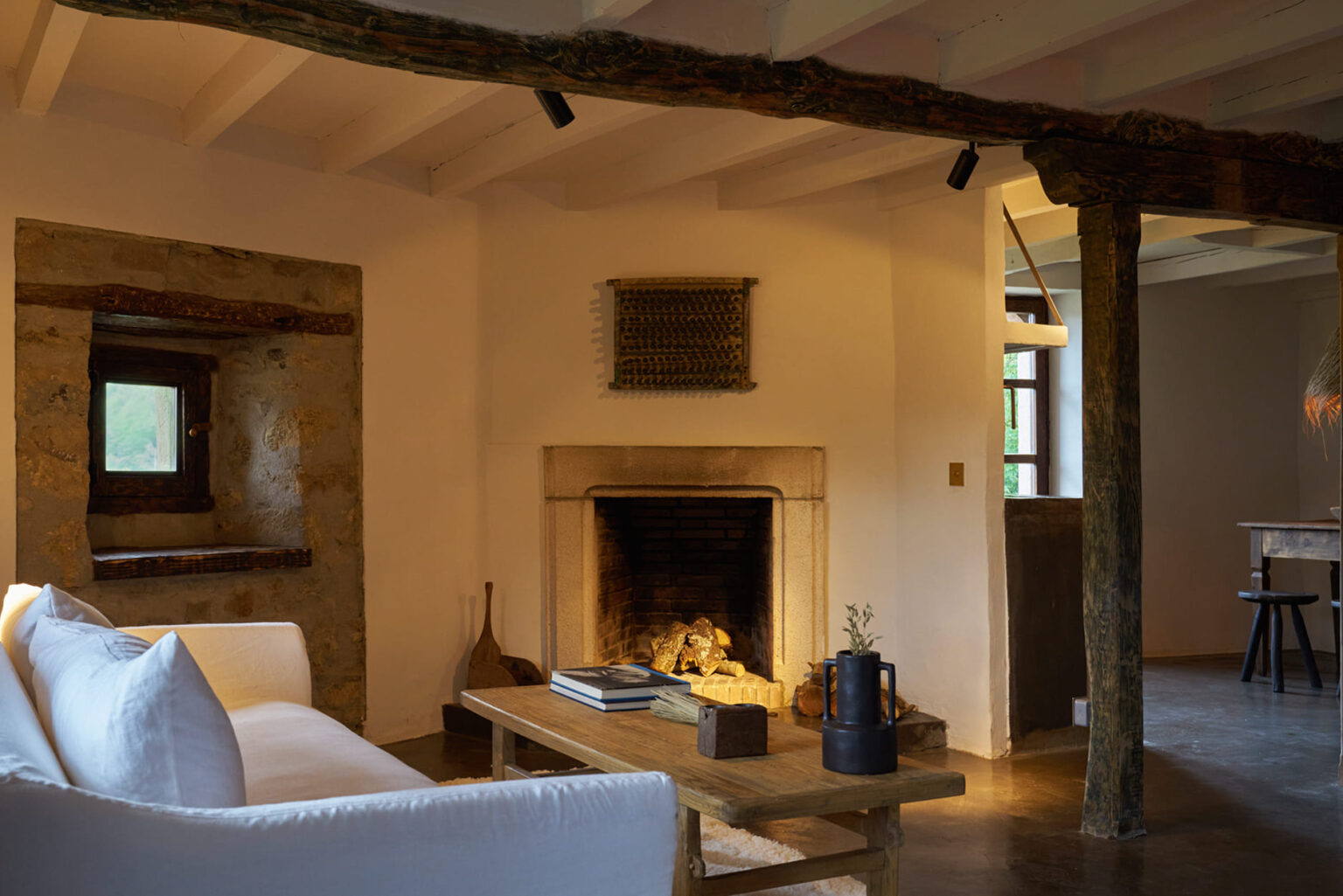 Select Green Hotels Solo Palacio Loft for four apartment 11 fire place