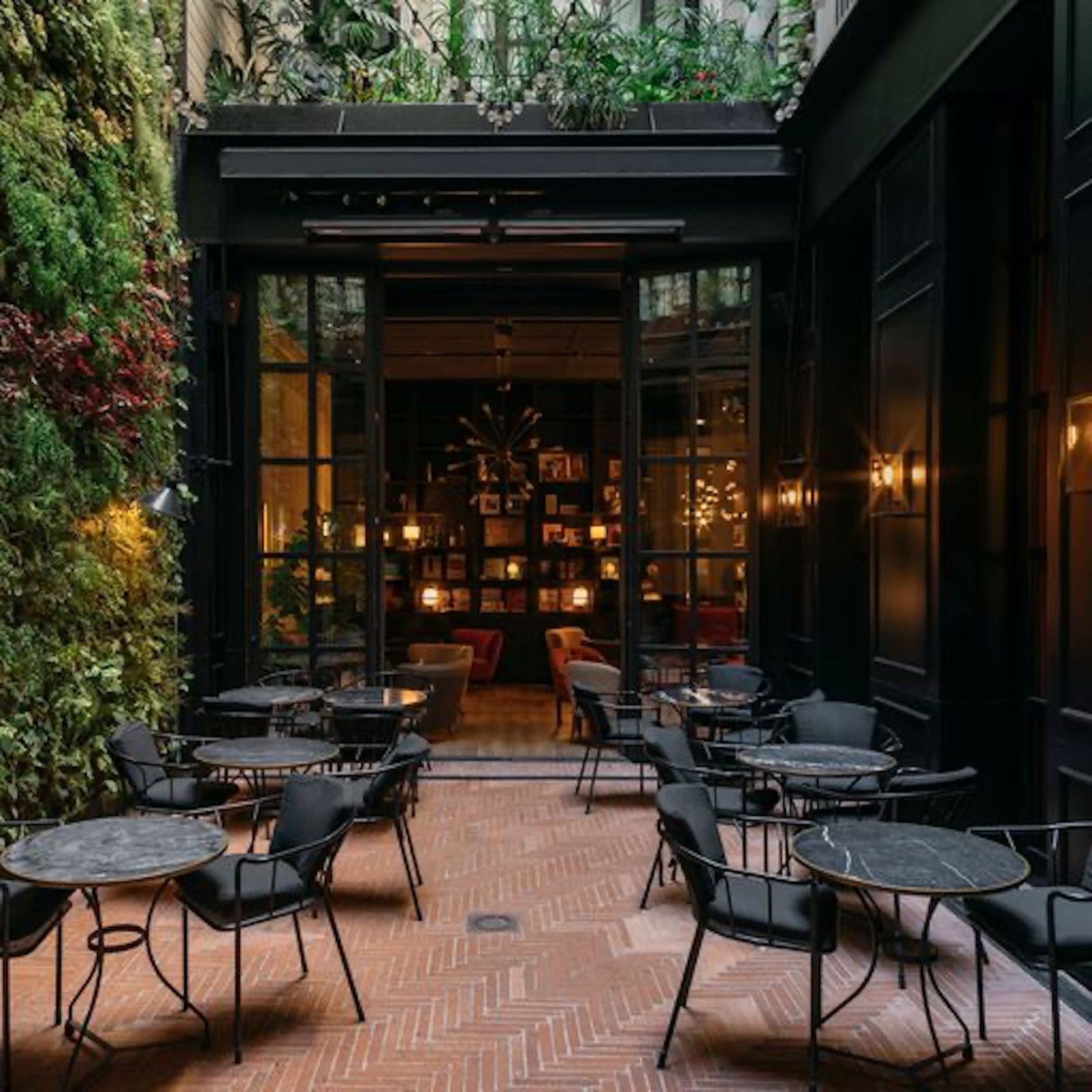 Select Green Hotels Wittmore Hotel internal garden and area with chairs