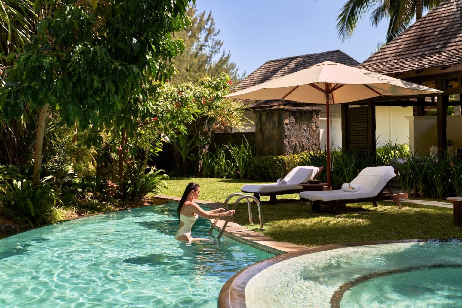 Select Green Hotels LUX Le Morne pool