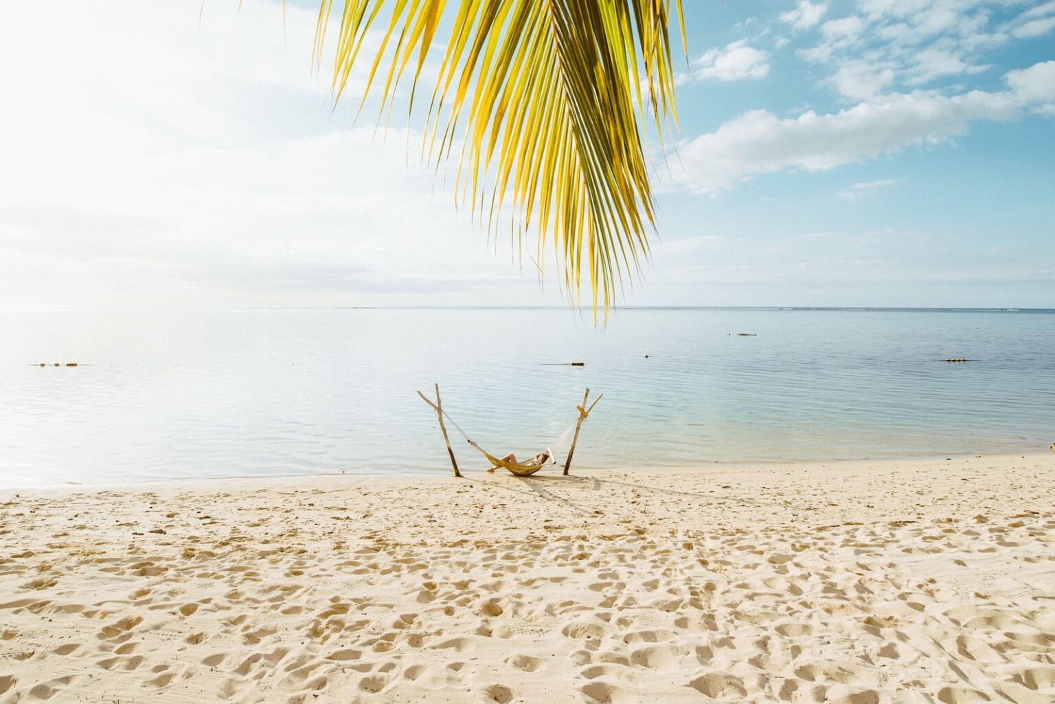 Select Green Hotels LUX Le Morne Strand und Hängematte
