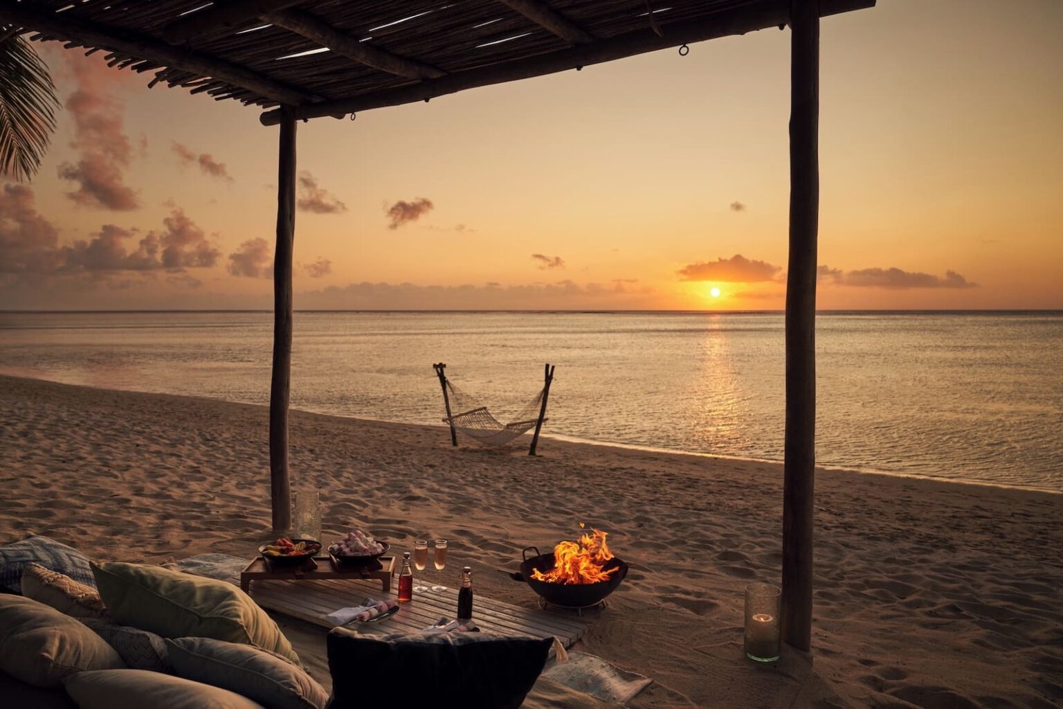 Select Green Hotels LUX Le Morne Sonnenuntergang am Strand am Meer