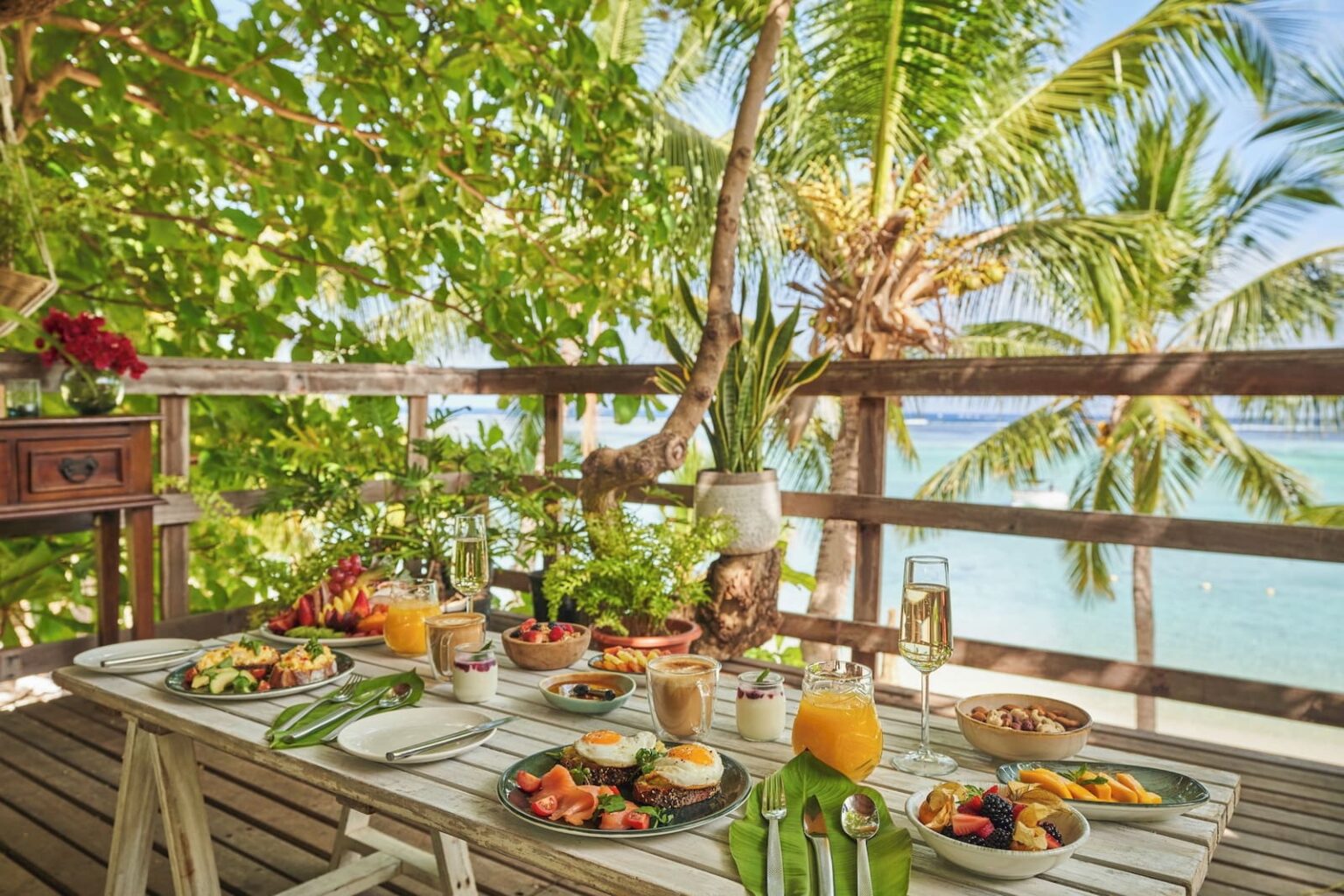 Select Green Hotels LUX Le Morne Frühstück im Treehouse