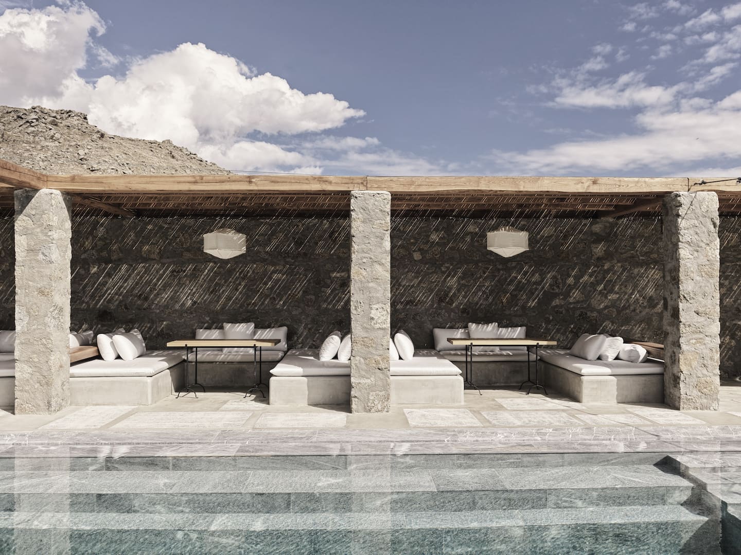 Select Green Hotels Nomad Mykonos pool mit lounge