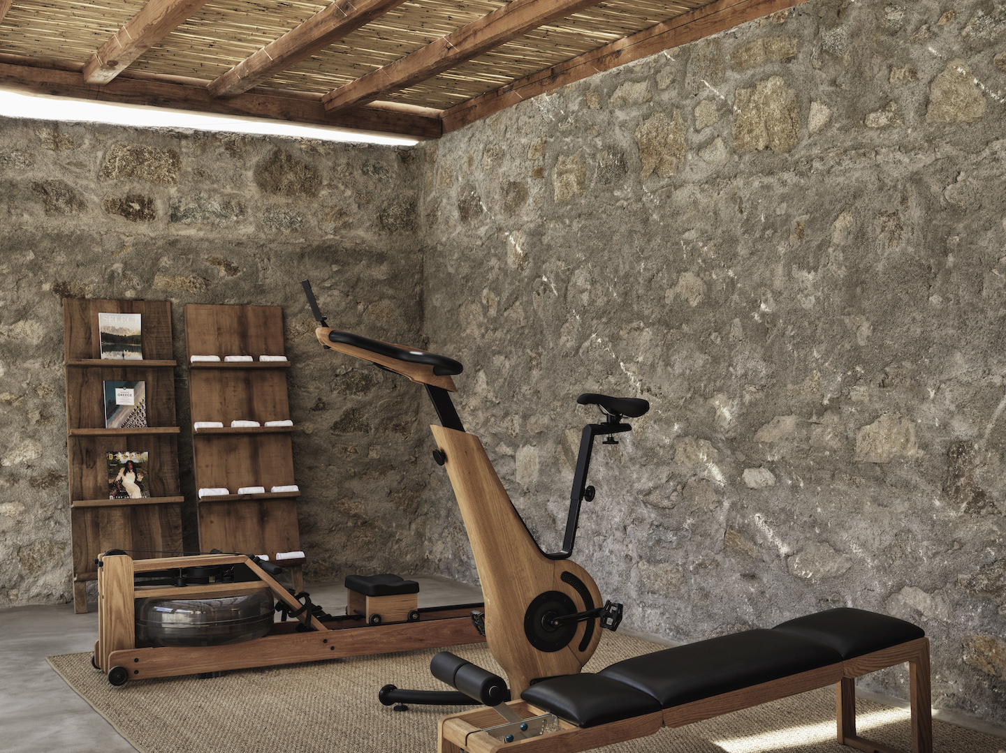Select Green Hotels Nomad Mykonos Fitnessstudio mit Holzgeräten