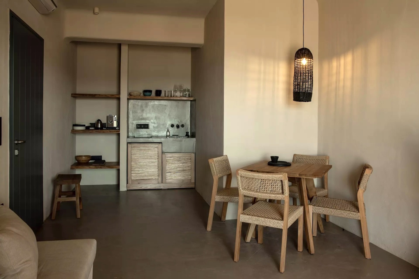 Select Green Hotels SeeSoo Paros Zimmer mit Esstisch