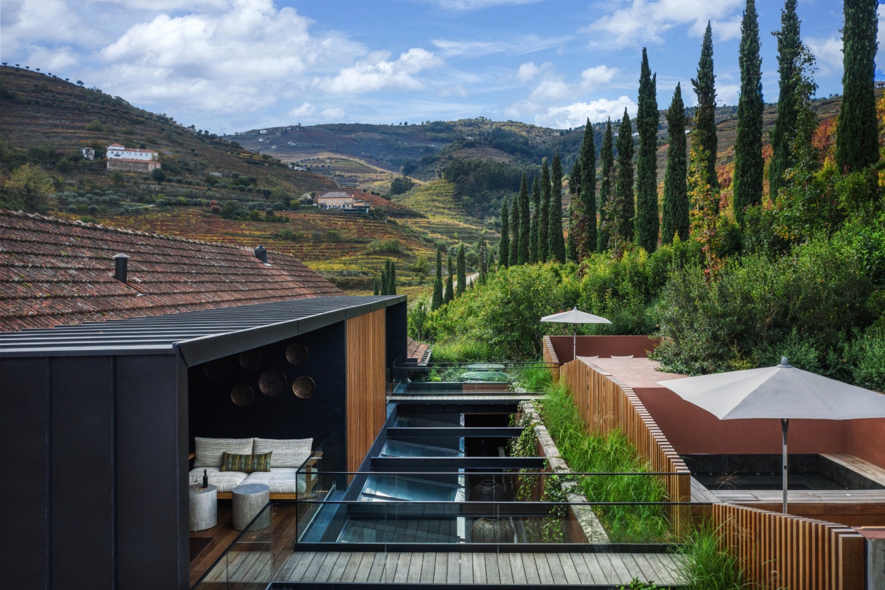 Select Green Hotels Six Senses Douro Valley rooftop suite bridge