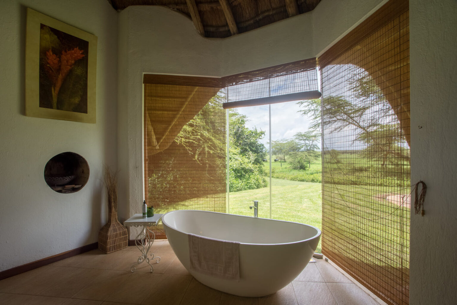 Select Green Hotels Solio Lodge bath with a view