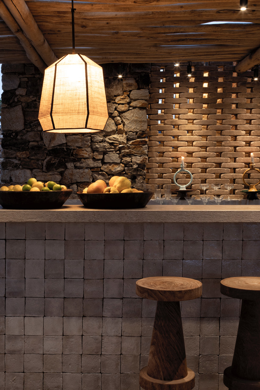 Select Green Hotels The Rooster Antiparos bar