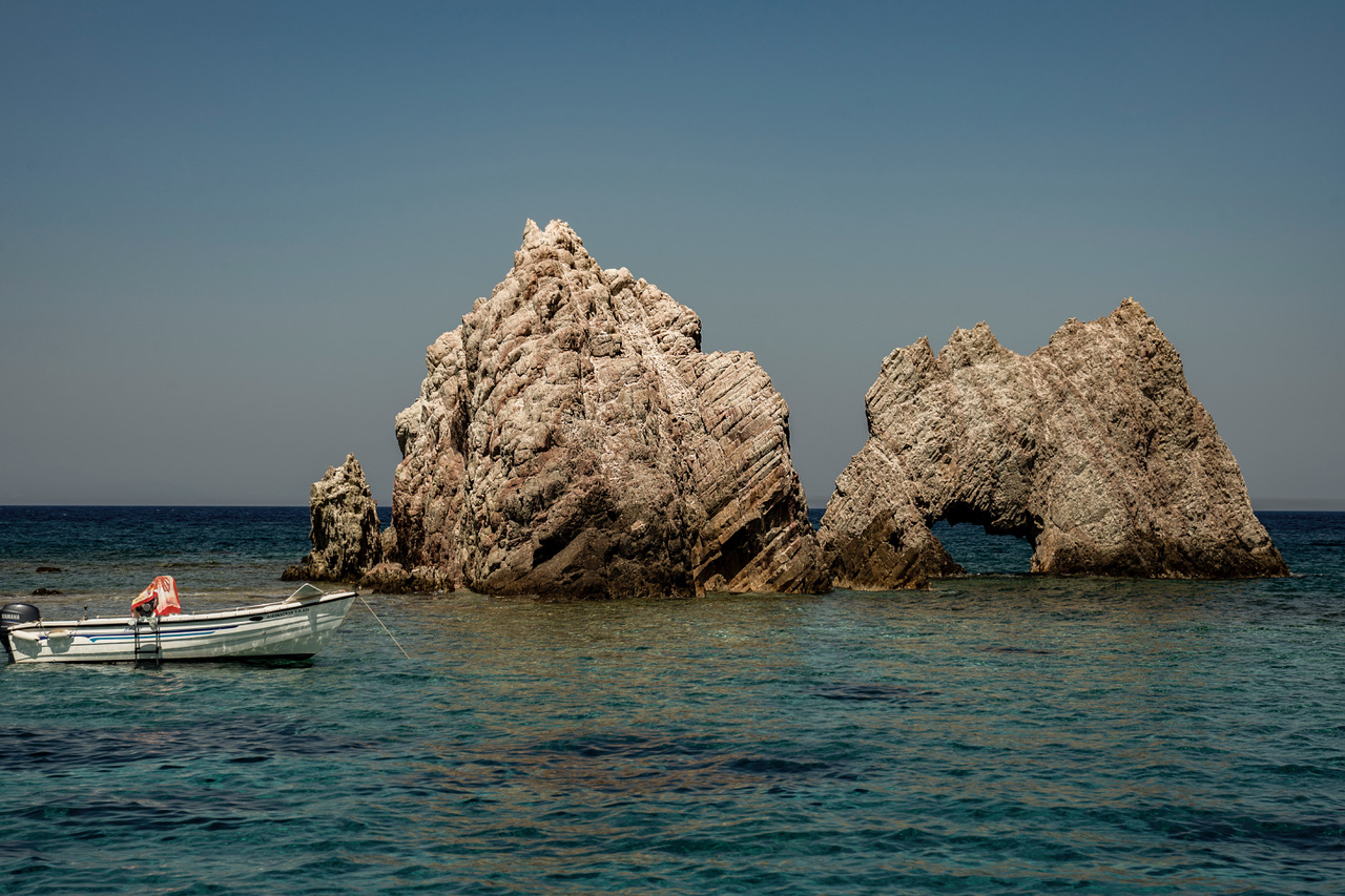 Select Green Hotels The Rooster Antiparos sea