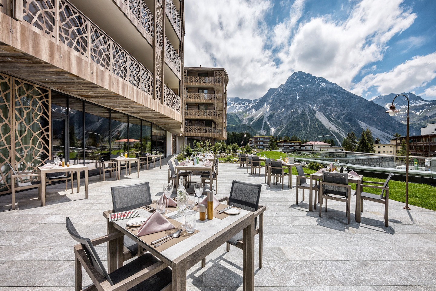 Select Green Hotels Valsana Hotel Arosa terasse