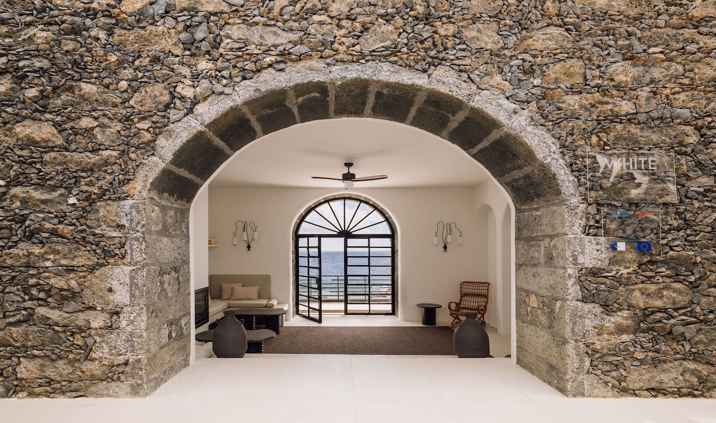 Select Green Hotels WHITE Exclusive Suites & Villas lobby