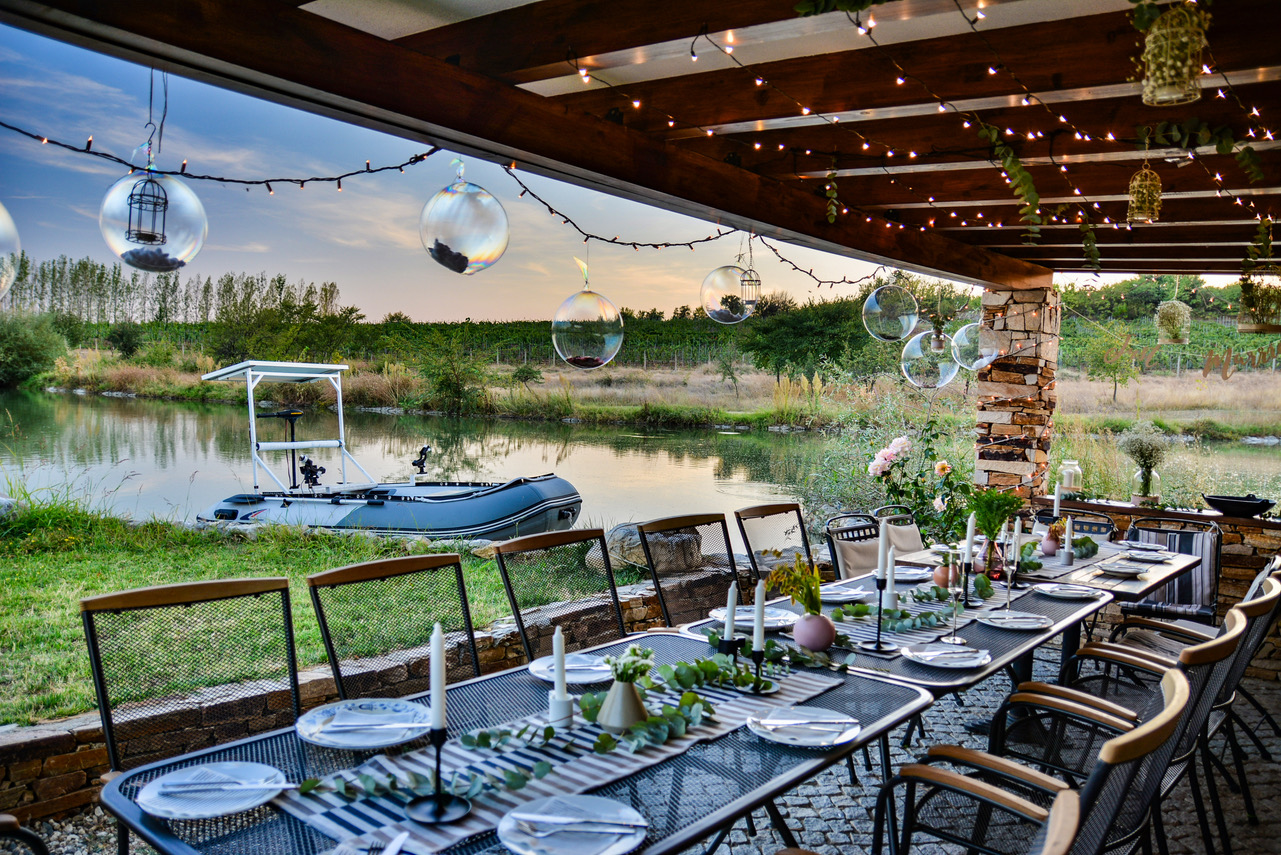 Select Green Hotels Zornitza Family Estate lunch time