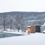 Tauber's Bio Vitalhotel pool im Schnee heated outdoor pool