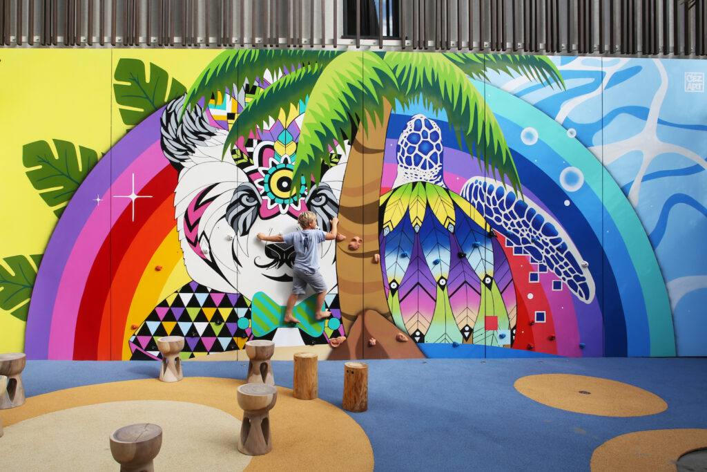 Maslina  ResortPlayroom Kinderclub Kletterwand