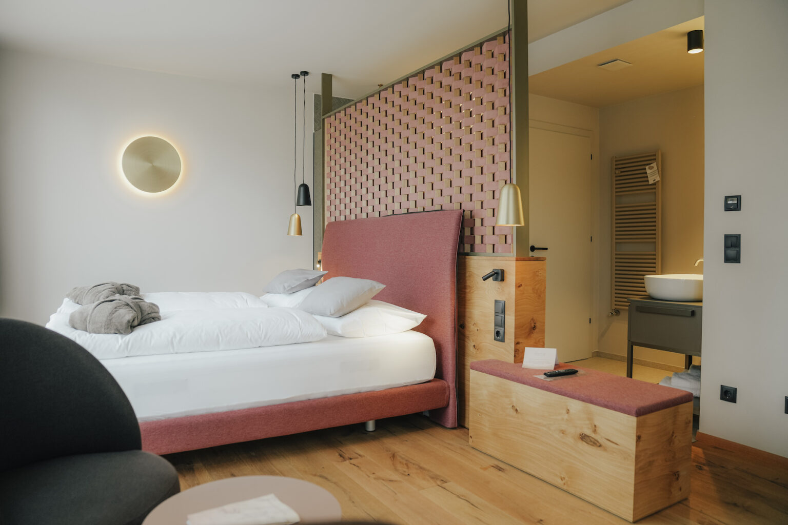 Select Green Hotels Seehof nature retreat in fall Herbst suite