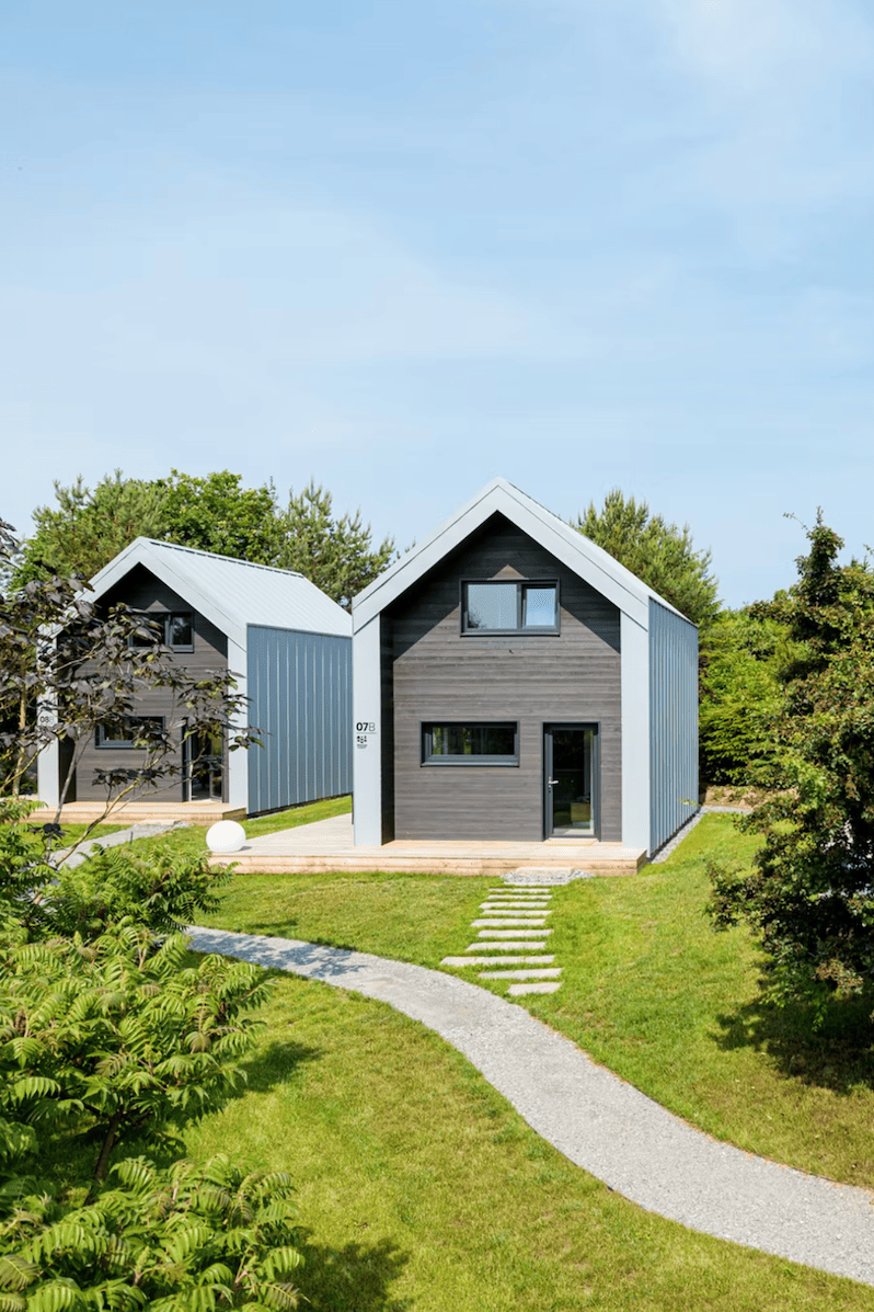 Skarpa Resort Cabins mit Pool an Ostsee