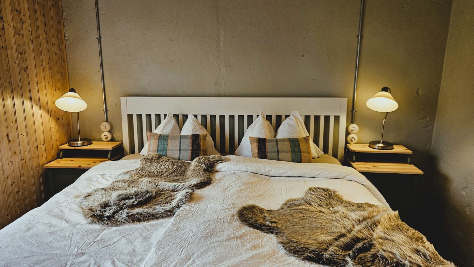 The Forgotten Farmhouse island schlafzimmer